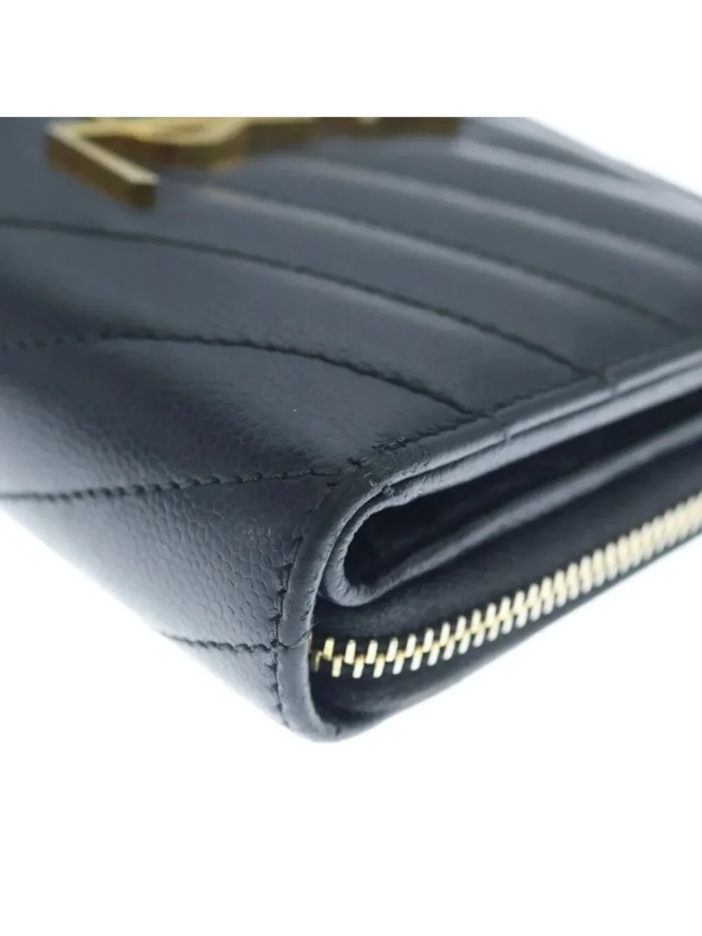Yves Saint Laurent cassandra compact